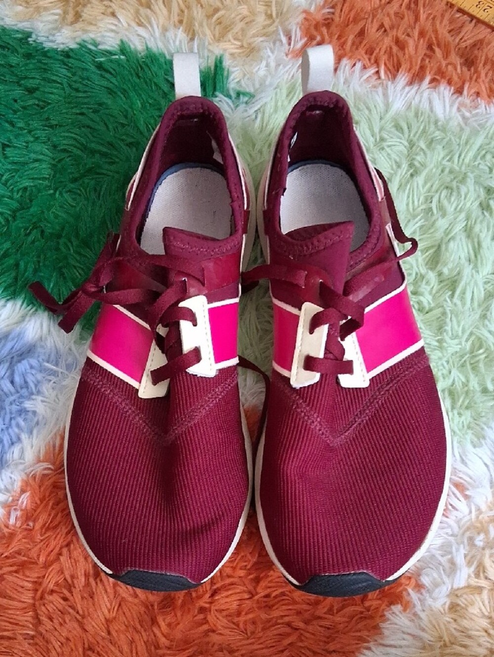 New Balance Maroon Sneakers with Pink Accent Womes 8 - Picture 8 of 8